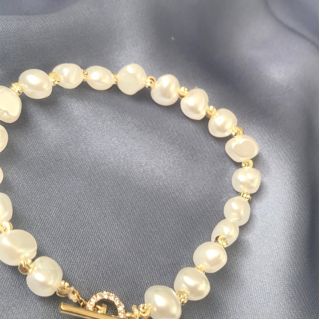 Faux Pearl Bee Bracelet