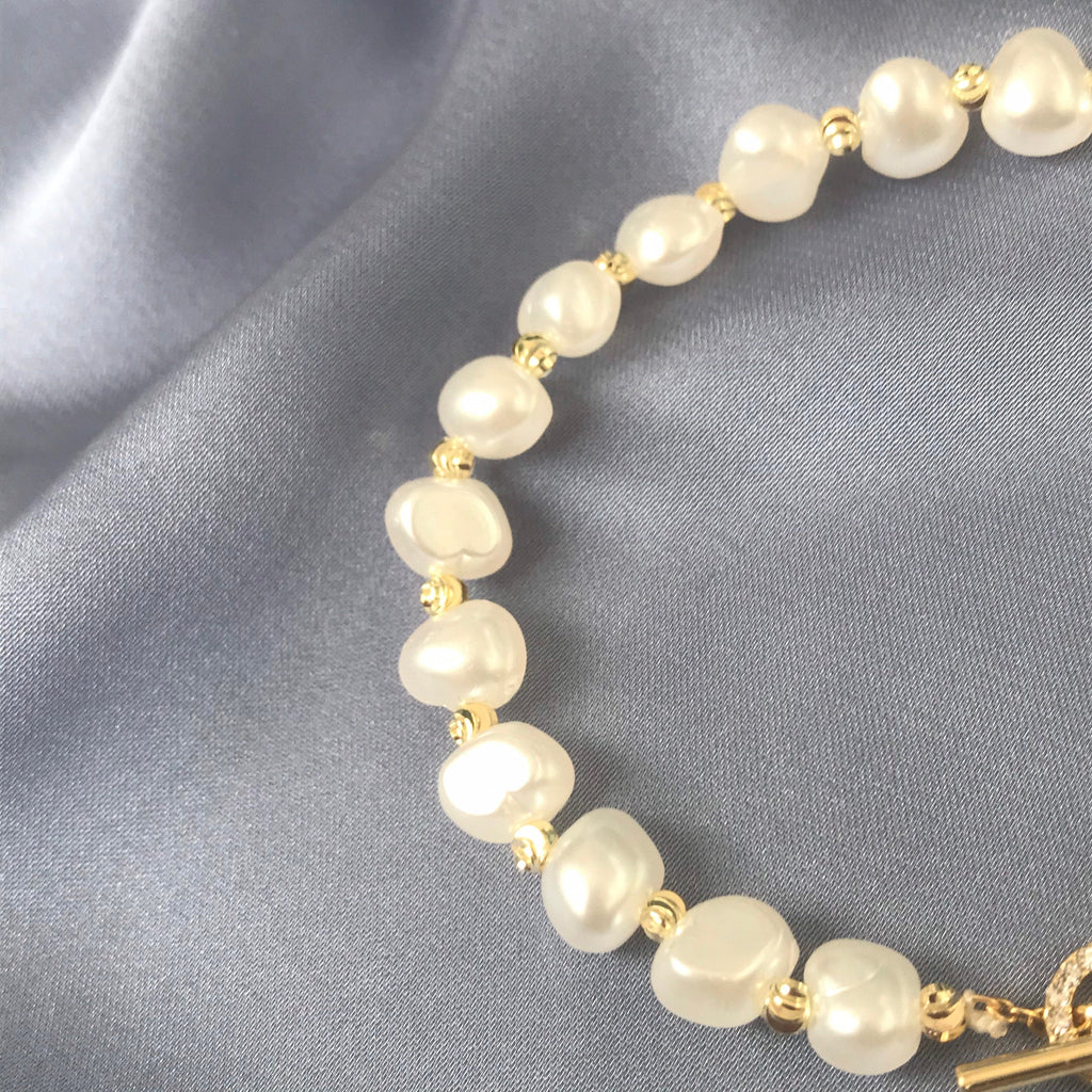 Faux Pearl Bee Bracelet