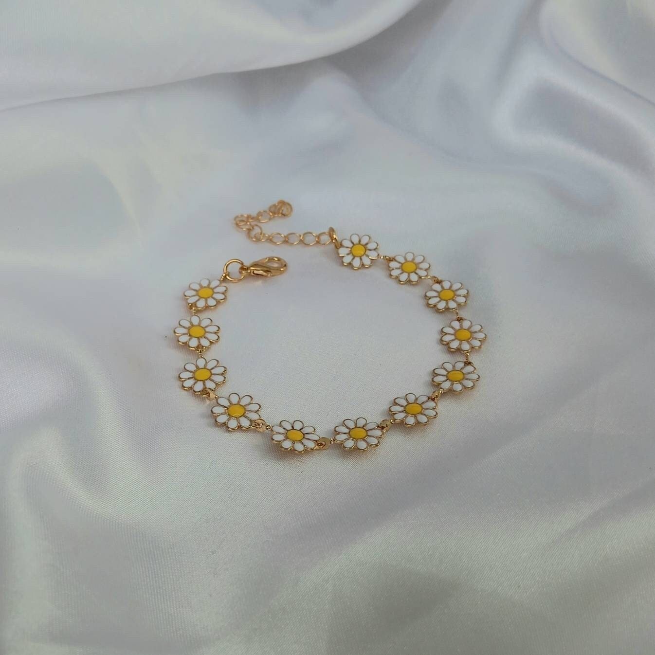 Gold Daisy Bracelet